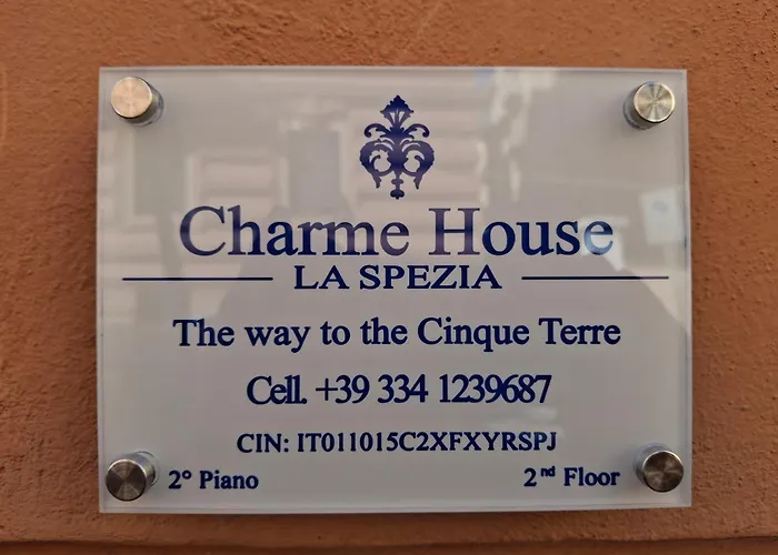 Charme House Apartment *