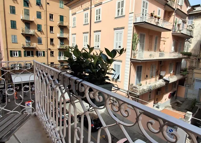 Charme House Apartment La Spezia